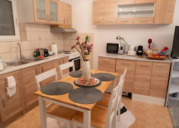 Apartamento Mary's Downtown - A Stroll Away From Mount Vermio Naousa (Imathia)