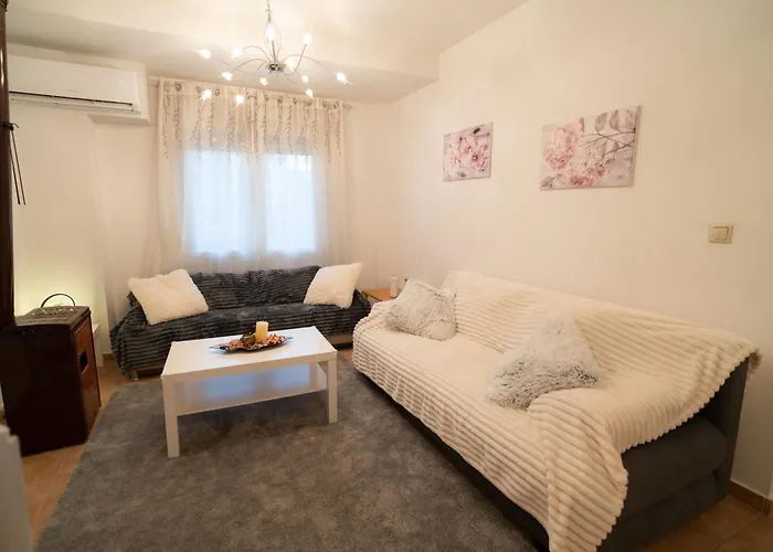 Apartamento Mary's Downtown - A Stroll Away From Mount Vermio