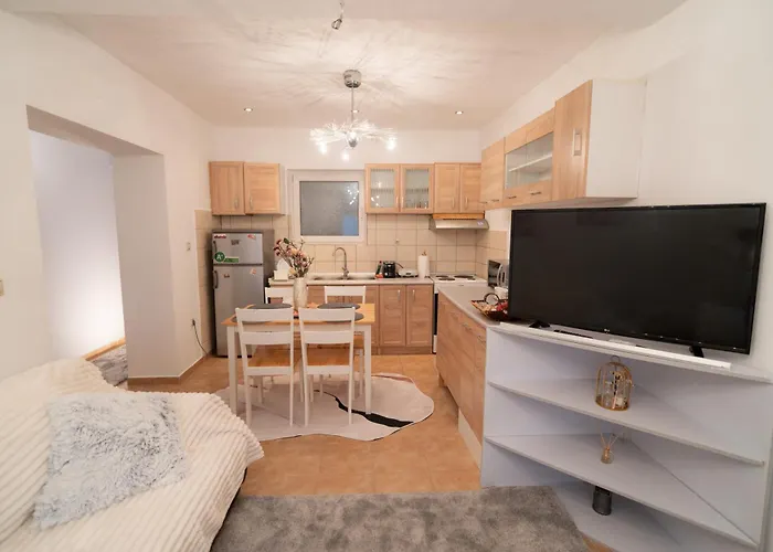 Apartamento Mary's Downtown - A Stroll Away From Mount Vermio Naousa (Imathia)